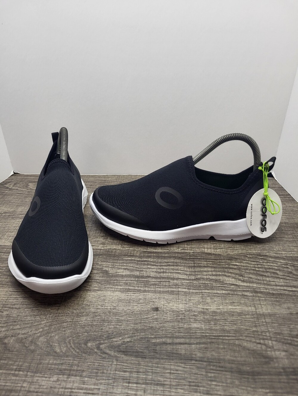 OOFOS OOmg Sport Black Slip On Cushion Comfort Recovery Shoes Women Size 8.5 New